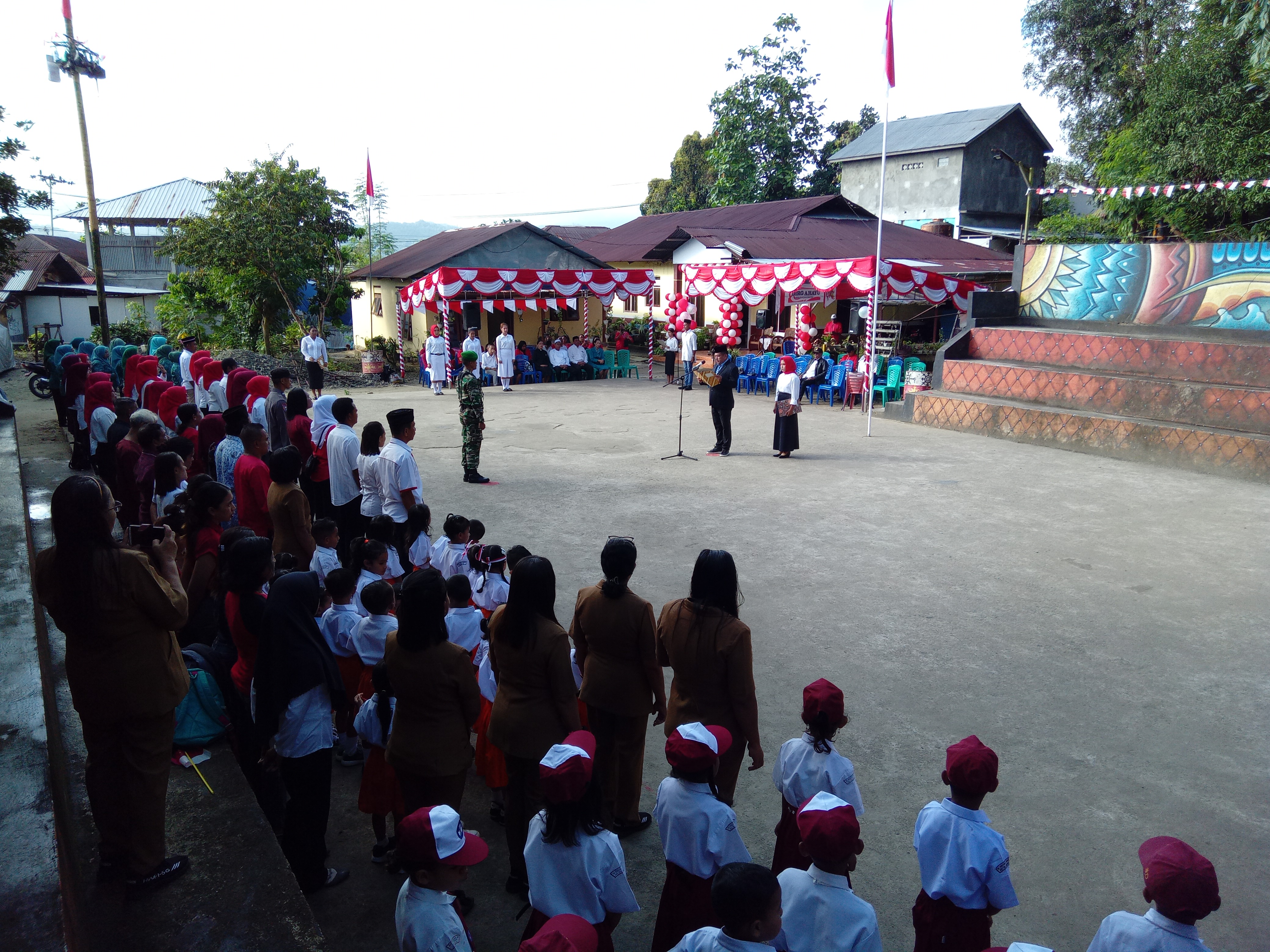 Peringati HUT-78 RI, Pemdes Hunuth Menggelar Upacara Bendera