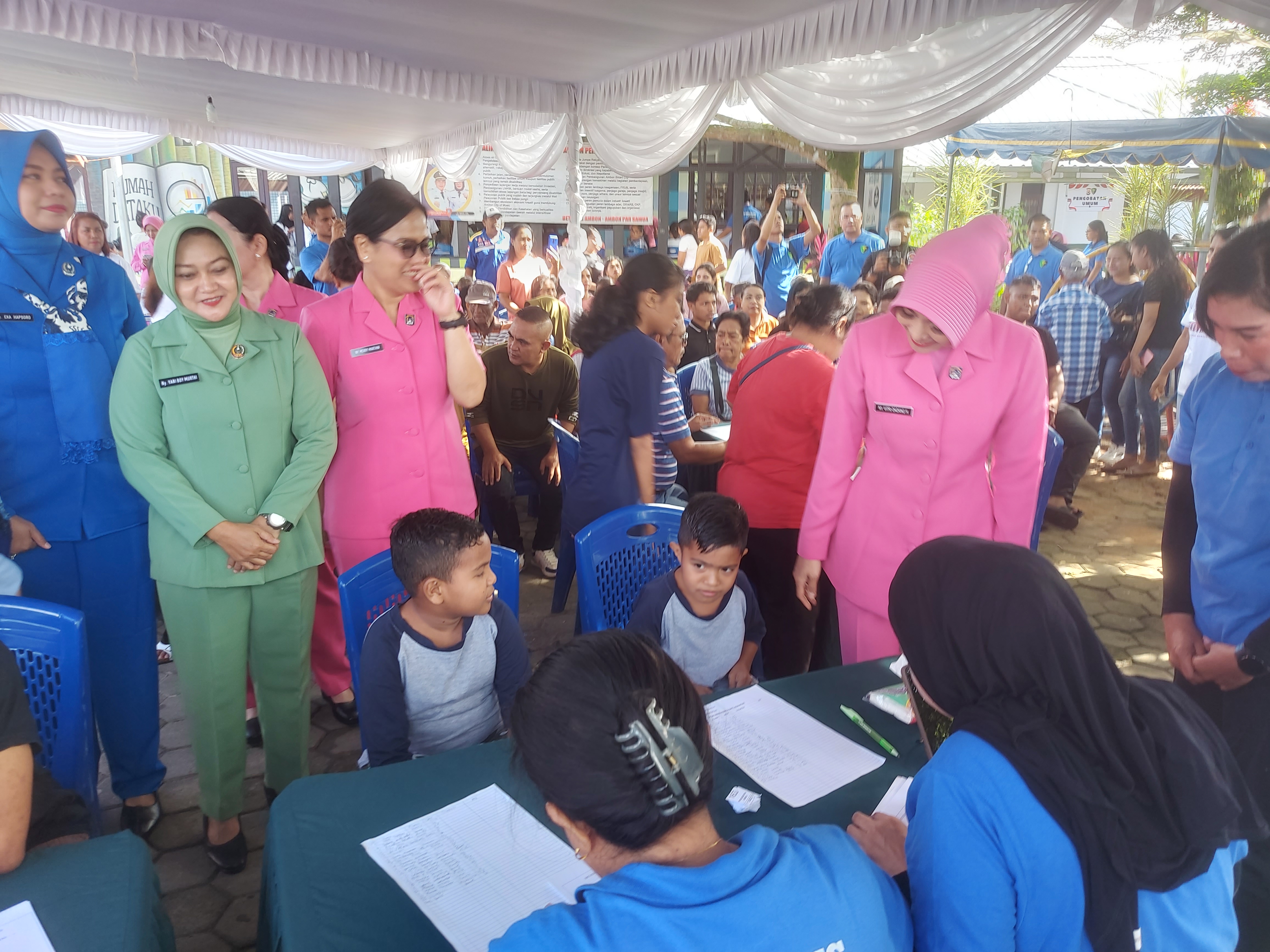 Kunjungan Ibu Kapolda Maluku dan Jajarannya 